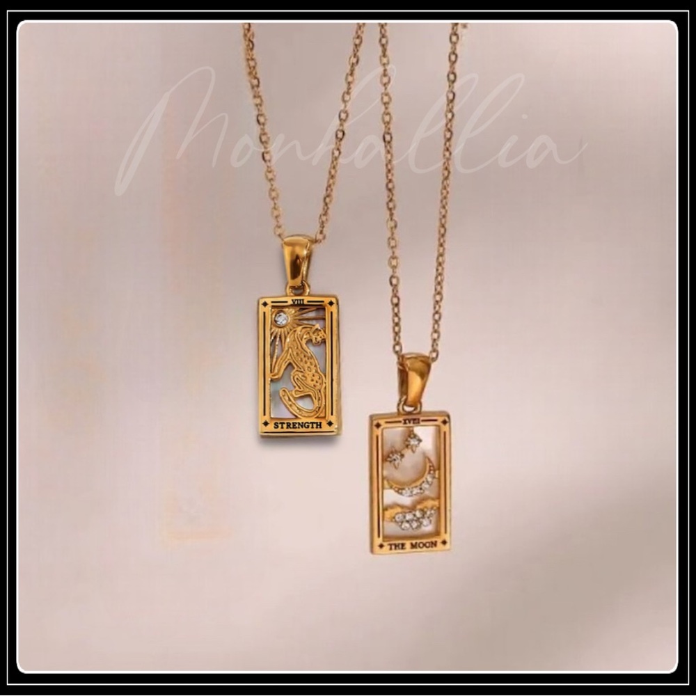Clearance! New Tarot Card Moon Pendant Necklace - Picture 4 of 5